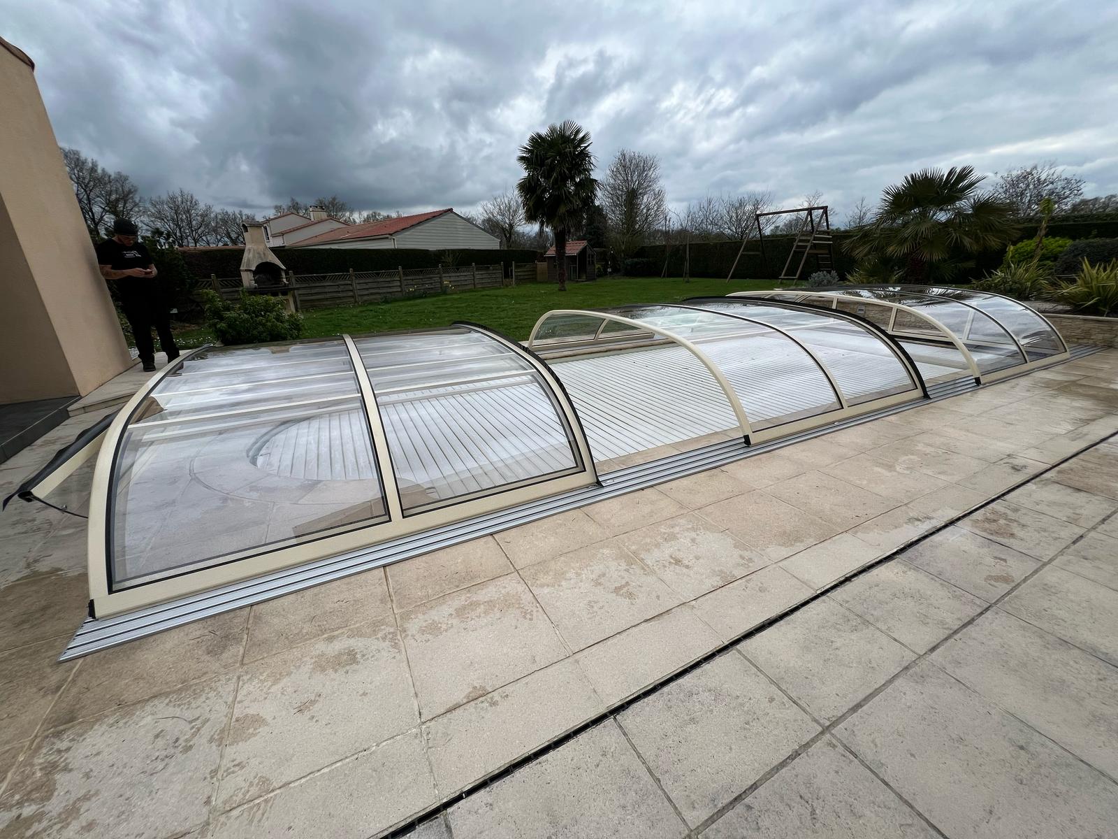 Abri de piscine bas thermo Abri de piscine bas thermo